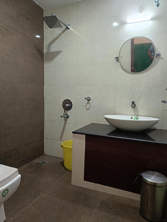 Global Backwater Resort 科兰 外观 照片