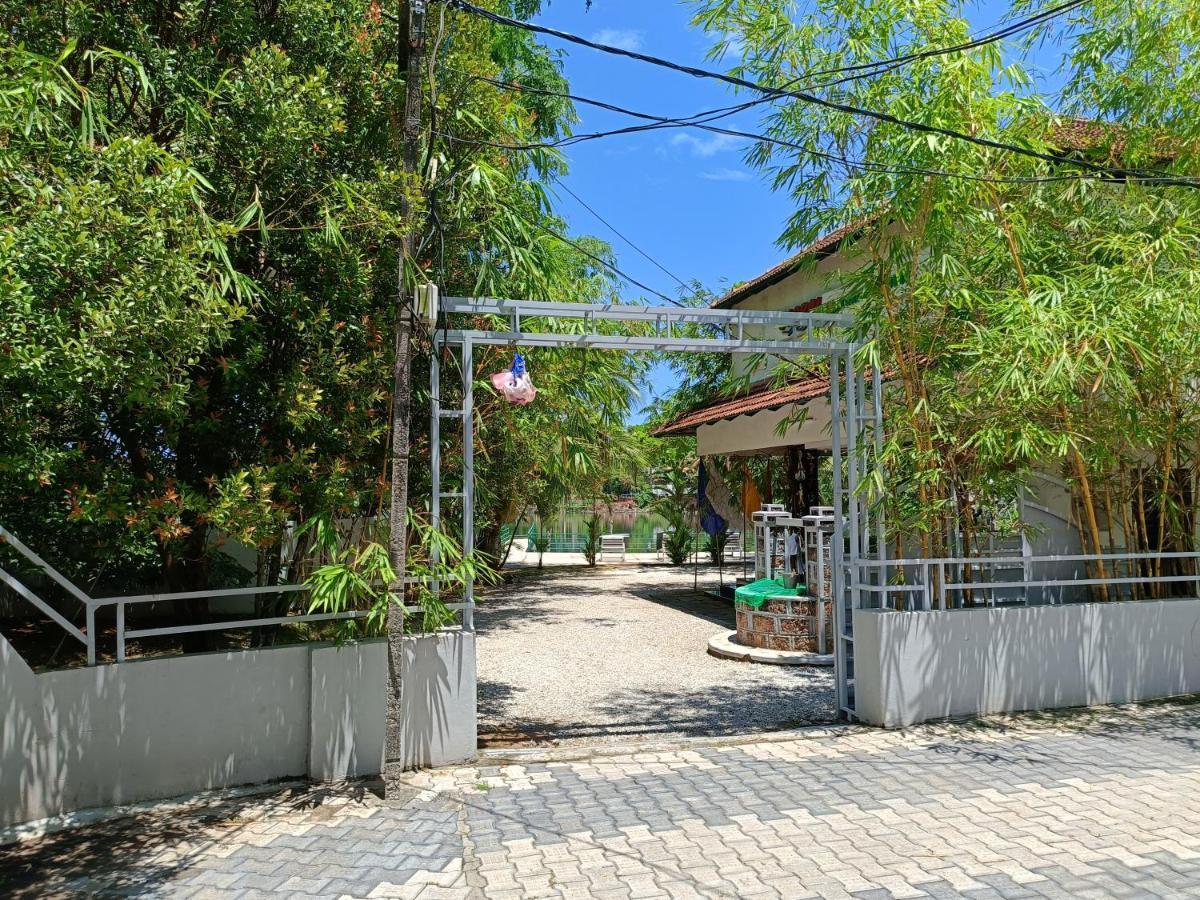Global Backwater Resort 科兰 外观 照片