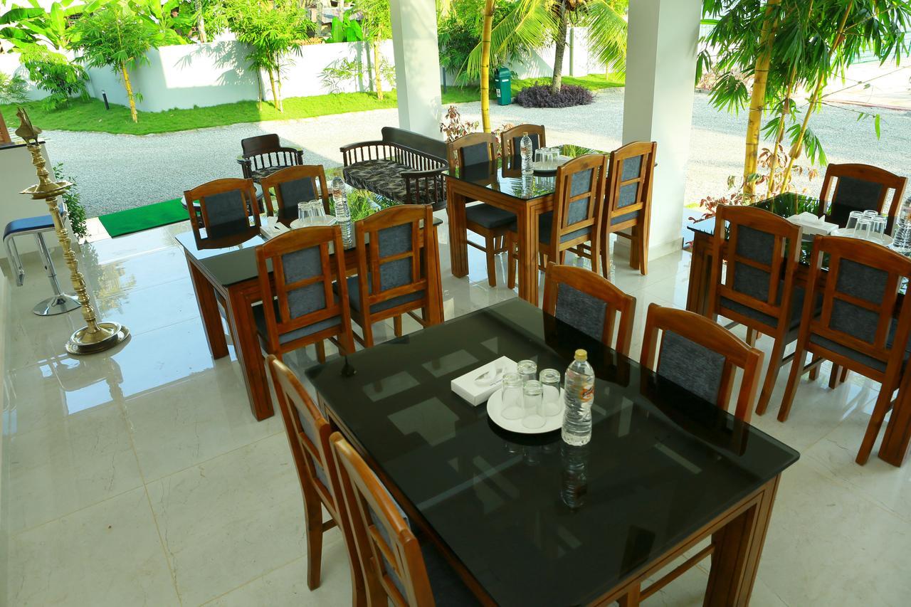 Global Backwater Resort 科兰 外观 照片