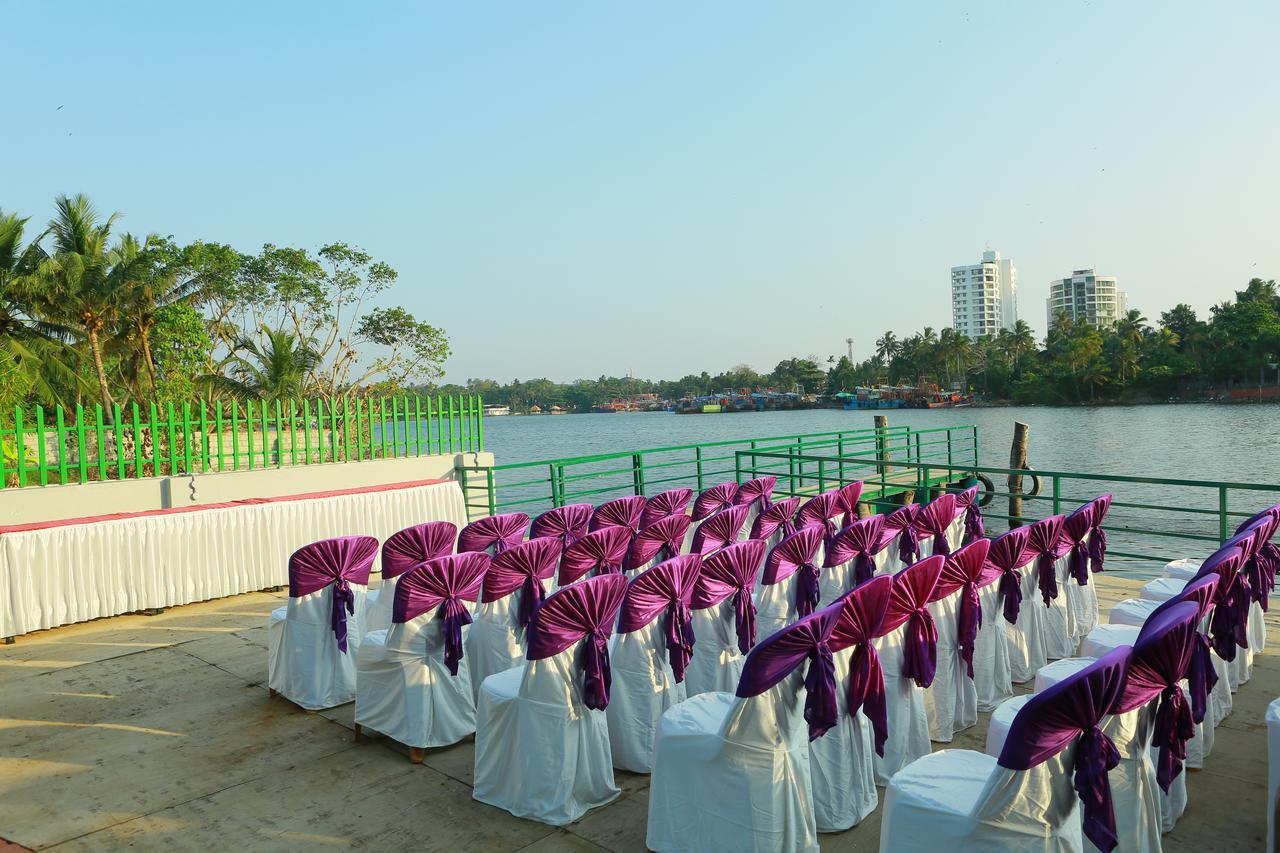 Global Backwater Resort 科兰 外观 照片