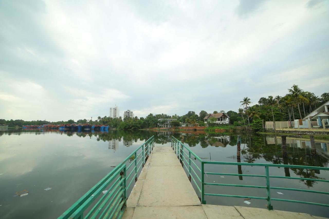 Global Backwater Resort 科兰 外观 照片