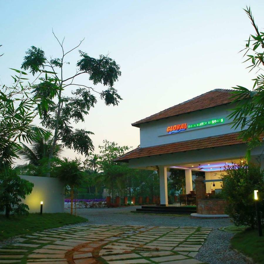 Global Backwater Resort 科兰 外观 照片